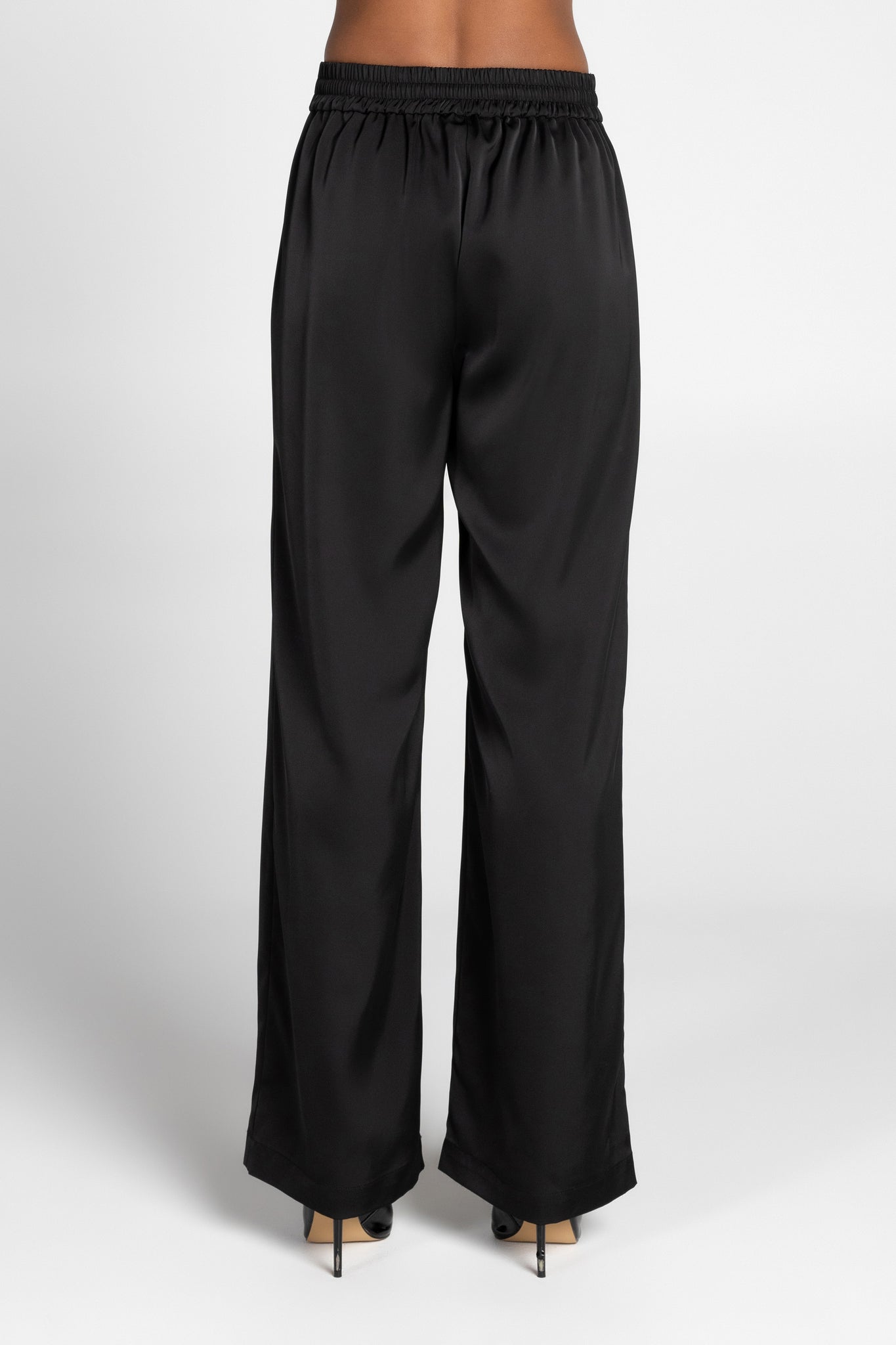 Pantalon en satin Suit Me Up